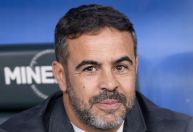 Artur Jorge 'muda rota' do Cruzeiro e repete início que teve no Botafogo; veja