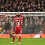 Robertson anuncia saída do Liverpool após nove anos e diversos títulos