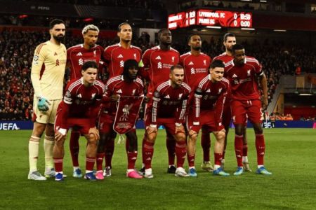 Time do Liverpool em quartas de final da Champions contra o PSG