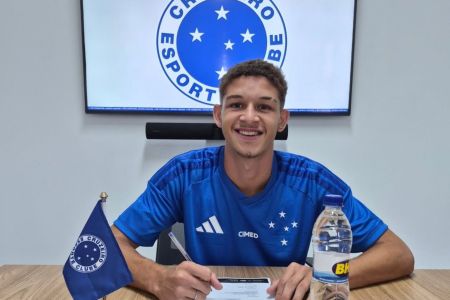 Gustavinho, lateral-esquerdo do Cruzeiro