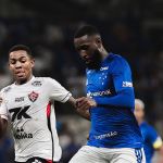 Artur Jorge muda papel de Gerson no Cruzeiro e tem resposta positiva em estreia