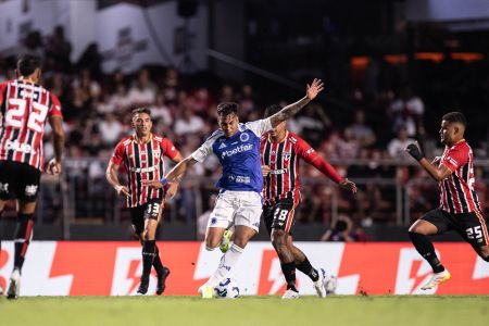 Cruzeiro empatou com o São Paulo no MorumBIS em 2025