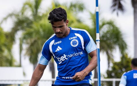 Kaiki durante treino do Cruzeiro