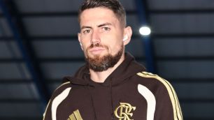 Jorginho, do Flamengo, lamenta episódio com Chappell Roan: 'Mal-entendido'