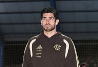 Rossi aponta agressão de auxiliar do RB Bragantino a jogador do Flamengo