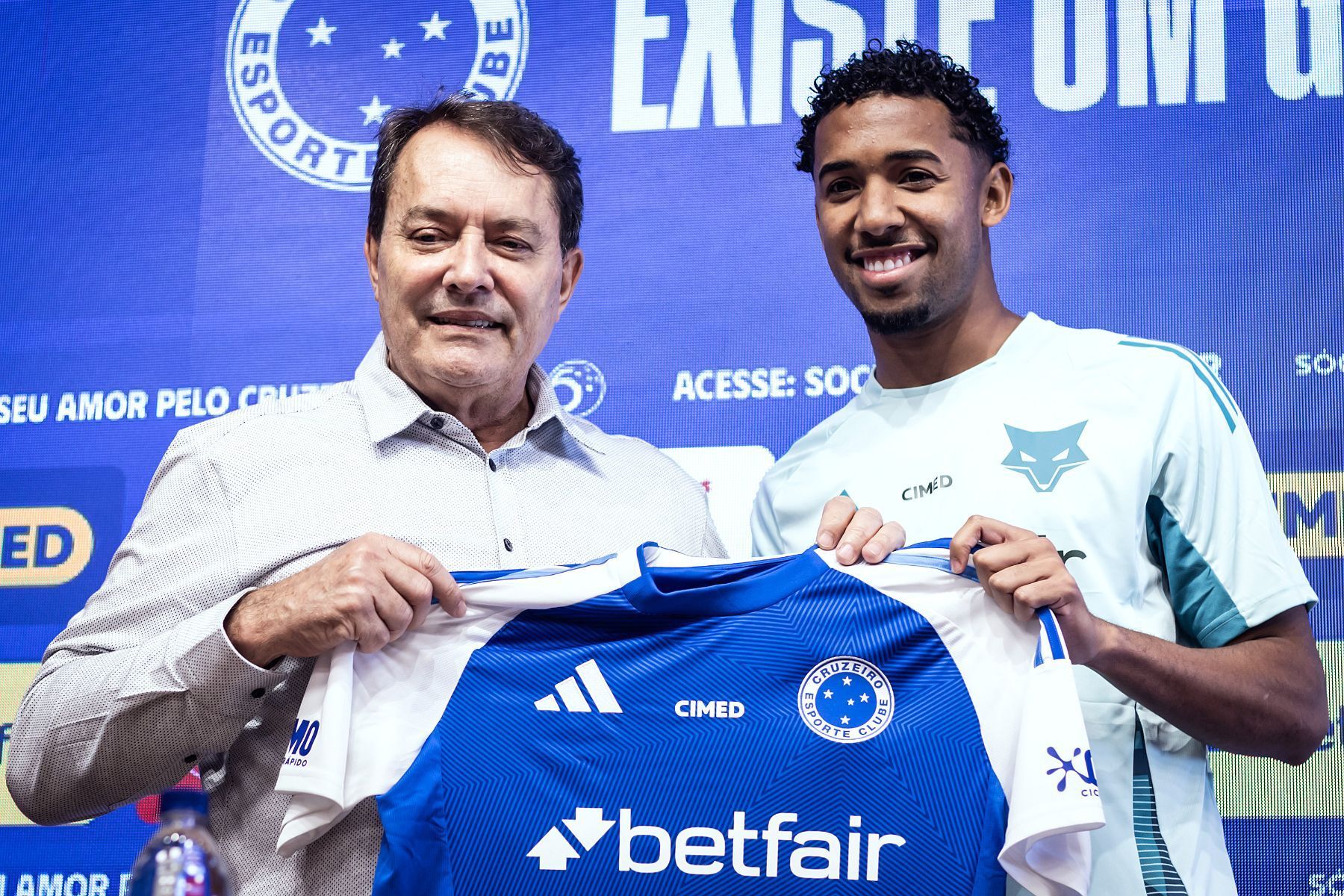 Ex-Cruzeiro se declara ao clube, cita Pedrinho e detalha saída para a Europa