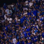Atacante campeão pelo Cruzeiro em 2014 acompanha jogo contra São Paulo no Morumbis