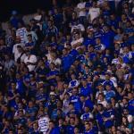 Atacante campeão pelo Cruzeiro em 2014 acompanha jogo contra São Paulo no Morumbis