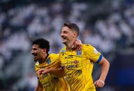 Melhor em campo, zagueiro brasileiro vibra com gols e resultado contra o Al Hilal