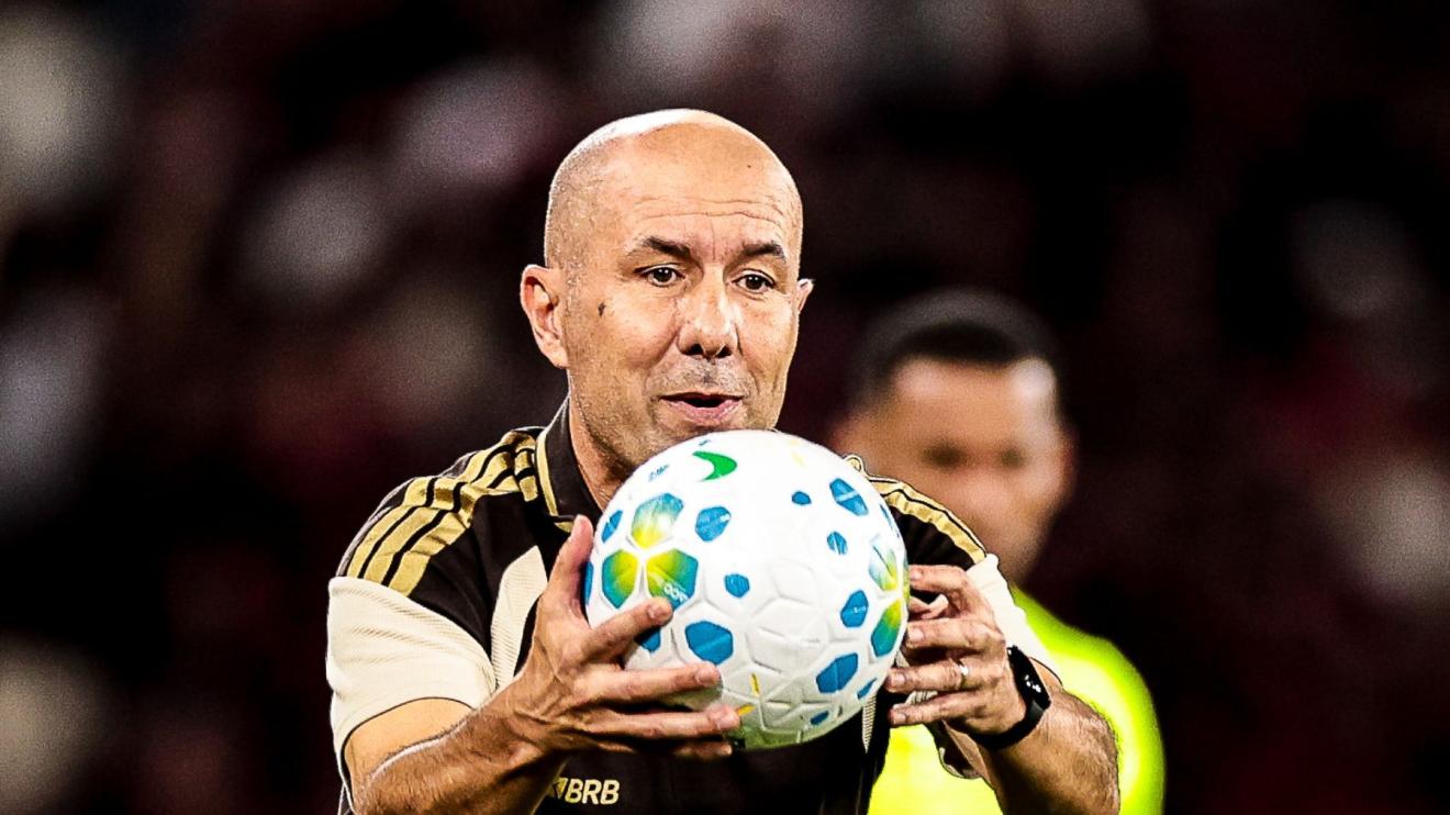 Escalação do Flamengo: Plata pode ser desfalque contra o São Paulo