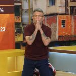 Neto se ajoelha e faz oração ao analisar números de Diniz, próximo do Corinthians