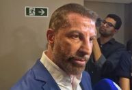 Pedrinho, do Vasco, aponta desrespeito de Textor e faz constatação sobre o Botafogo