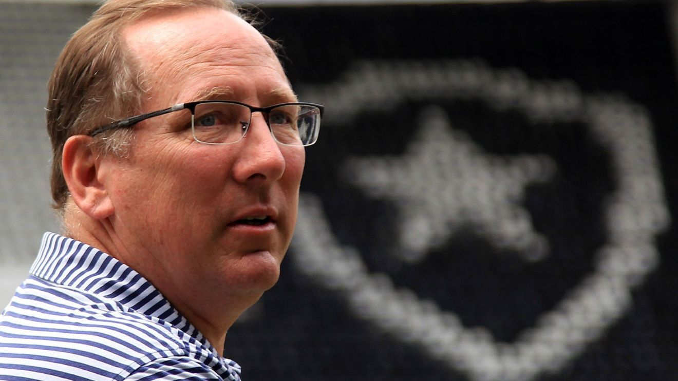 Botafogo está aberto a ouvir alternativas a aporte milionário de John Textor