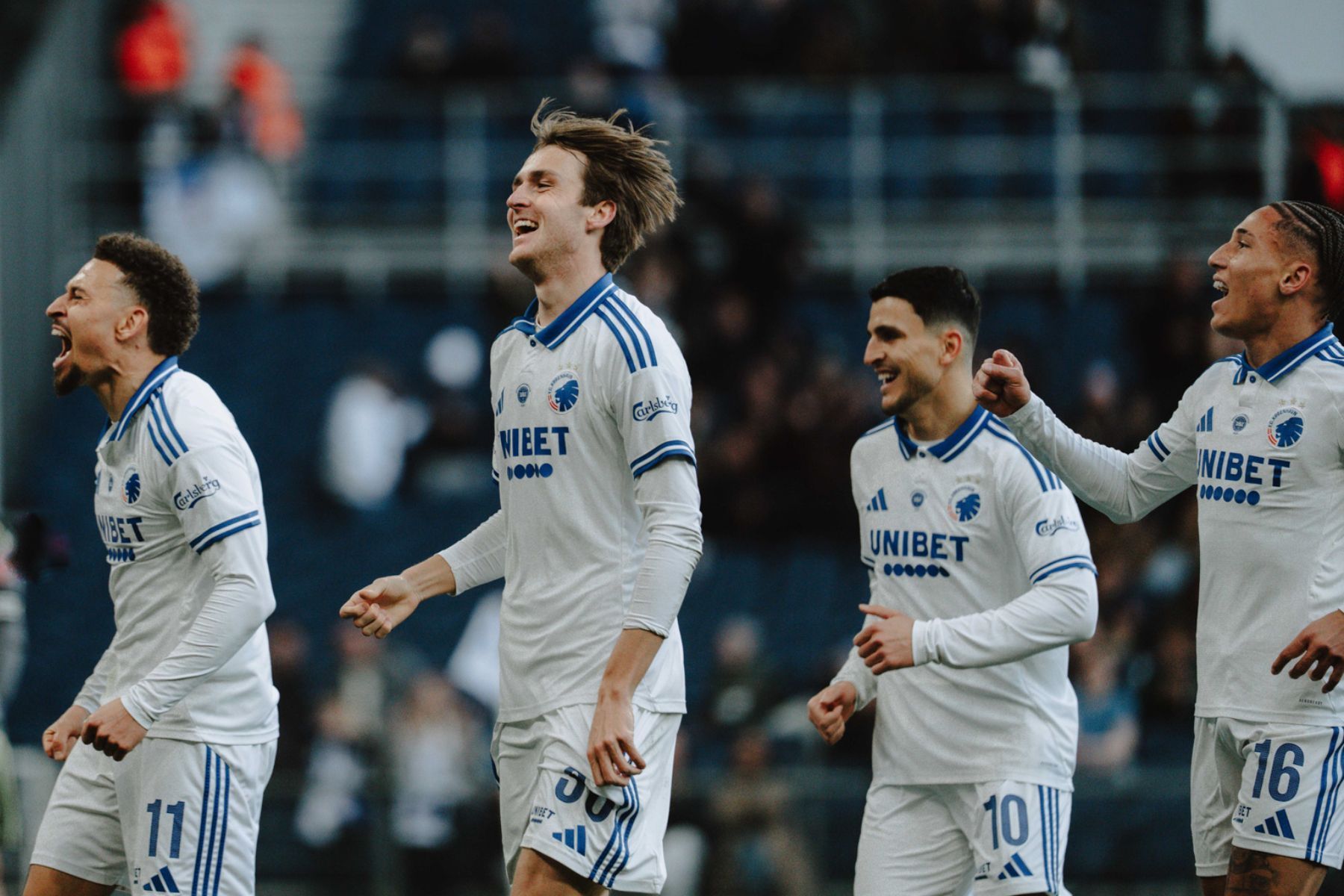 Cria do Cruzeiro brilha em goleada de 7 a 0 e é destaque entre brasileiros na Europa