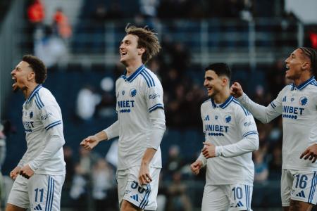 Robert (dir) brilhou em goleada do Copenhague