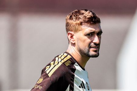 Arrascaeta é o camisa 10 e capitão do Flamengo