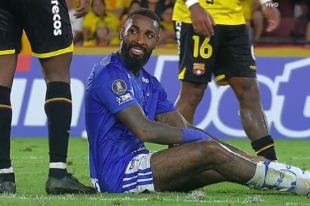 Gerson durante Barcelona-EQU x Cruzeiro