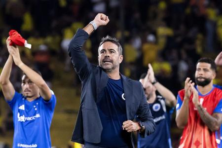Artur Jorge, técnico do Cruzeiro