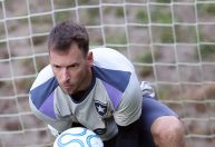 Técnico do Botafogo explica reintegração de Neto ao elenco principal