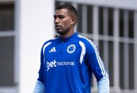 Walace segue rotina e aguarda definição do futuro após polêmica no Cruzeiro