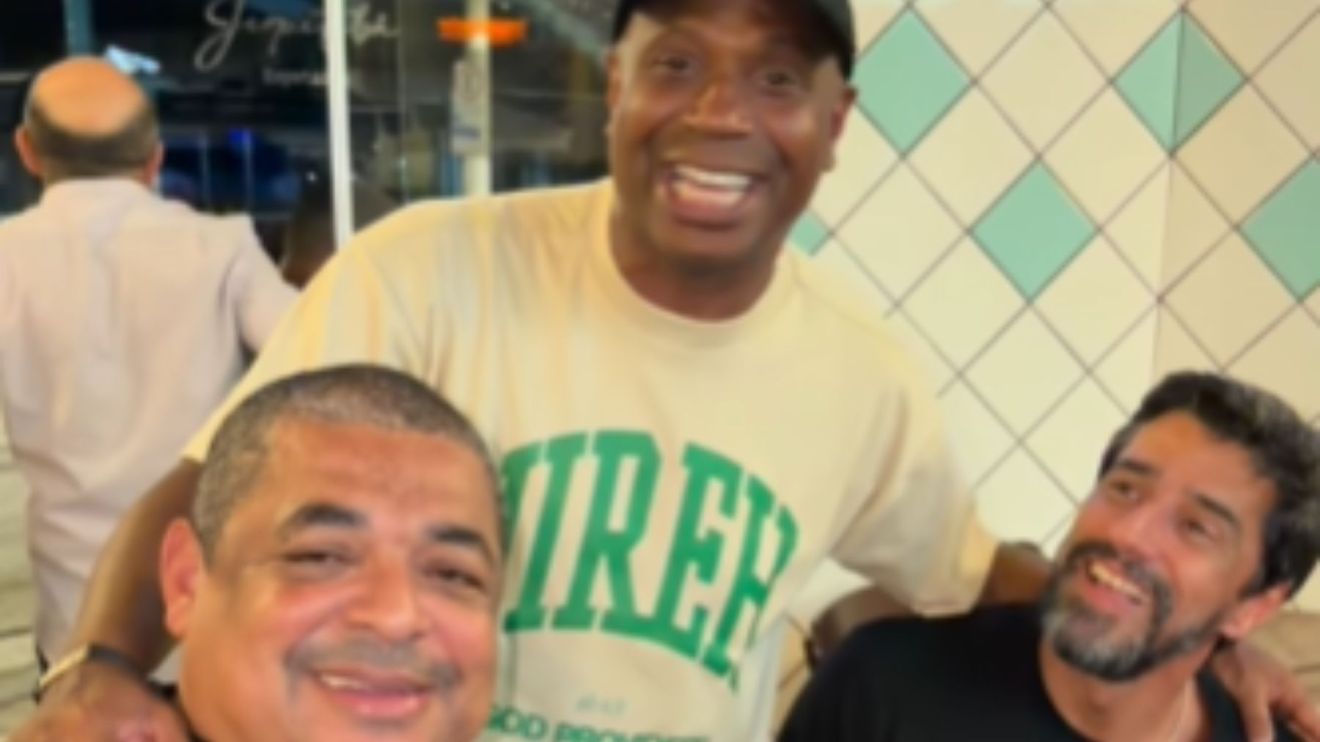 Ex-BBB, Capetinha cumpre 'promessa' e leva Alberto Cowboy para 'tomar uma' com Vampeta