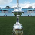 Rival do Cruzeiro na Libertadores perde atacante após grave lesão