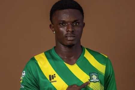 Dominic Frimpong, jogador do Berekum Chelsea