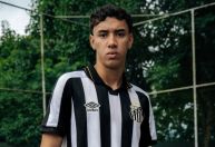 Santos anuncia novo uniforme com inovação em design; veja
