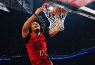 Play-in da NBA: time de Tiago Splitter vai aos playoffs, e Hornets despacham Heat