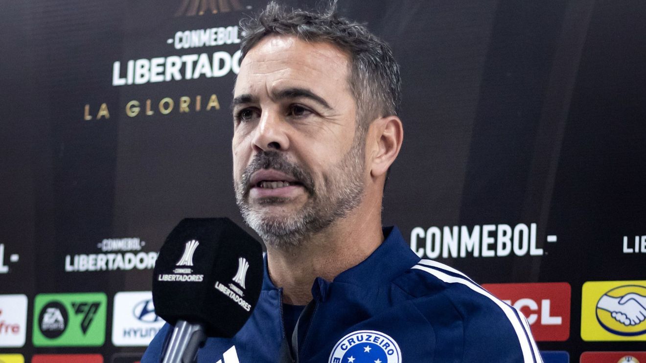 Escalação do Cruzeiro: Artur Jorge promove mudanças diante da Universidad Católica