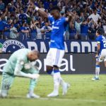 Com Artur Jorge, Cruzeiro volta a ter Mineirão como 'fortaleza' na Série A
