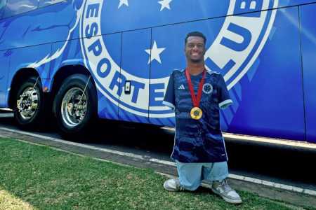 Paranadador Gabriel Araújo, conhecido como Gabrielzinho