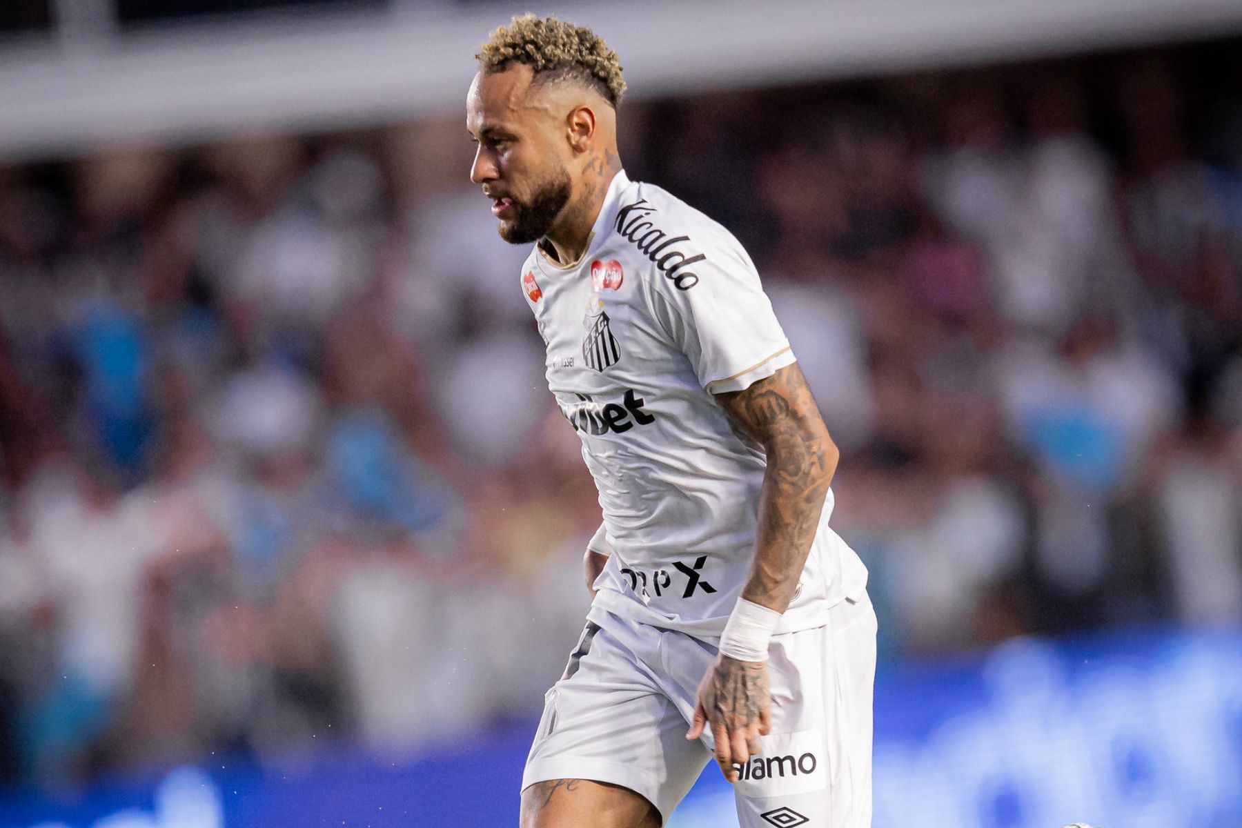 Justiça espanhola confirma absolvição de Neymar em caso sobre transferência ao Barcelona
