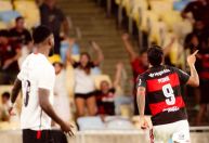 Flamengo vence o Vitória e abre vantagem no confronto da Copa do Brasil