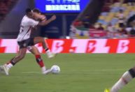 PC Oliveira vê erro de Daronco e diz que Saúl deveria ter sido expulso em Flamengo x Vitória