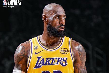Lebron James em ação pelos Lakers na NBA