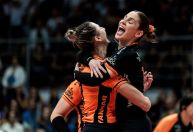 Camila Brait se emociona ao falar sobre aposentadoria, se despede e manda recado