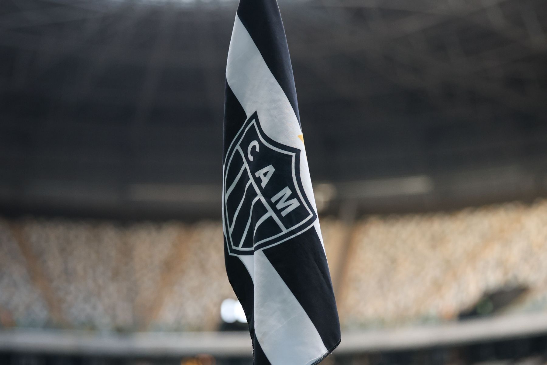 Diretoria do Atlético se reúne com comissão técnica e jogadores; saiba detalhes