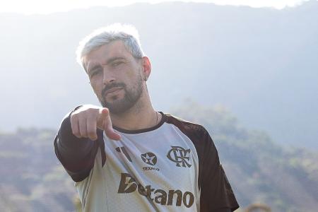 Arrascaeta voltou a jogar pelo Flamengo após três meses