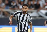 Vitinho aponta fator que o atrapalhou em disputa por espaço na Seleção Brasileira