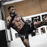 Carlos Prates quer derrubar mais um ex-campeão em busca de feito inédito no UFC