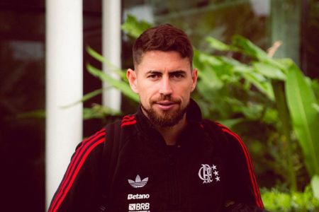 Estudiantes x Flamengo: Jorginho está à disposição de Leonardo Jardim