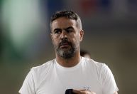 Escalação do Cruzeiro: Artur Jorge aciona Otávio e faz trocas contra o Boca Juniors