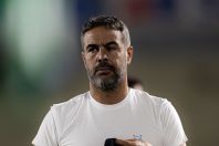 Escalação do Cruzeiro: Artur Jorge aciona Otávio e faz trocas contra o Boca Juniors