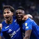 Néiser decide, Cruzeiro supera Boca Juniors no Mineirão e volta a vencer na Libertadores