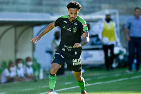 Chrigor, atacante à época em ação pelo América • Mourão Panda / América