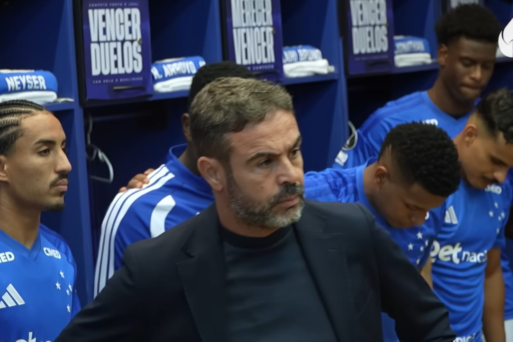 Como Artur Jorge 'inflamou' o Cruzeiro por vitória sobre o Boca Juniors no Mineirão