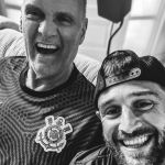 Filho de Oscar Schmidt se pronuncia após morte do pai: 'Ídolo para o mundo, pai pra mim'