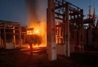 Incêndio em vegetação atinge subestação de fábrica em Pedro Leopoldo, na Grande BH