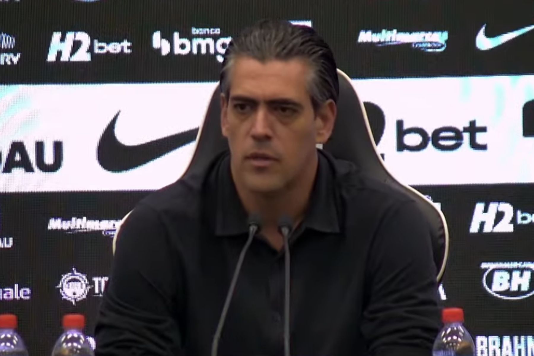 Diretor do Atlético revela reunião com Hulk e promete definição nos próximos dias